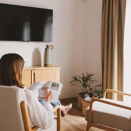 Pure Flor De Esteva 빌라도비스포