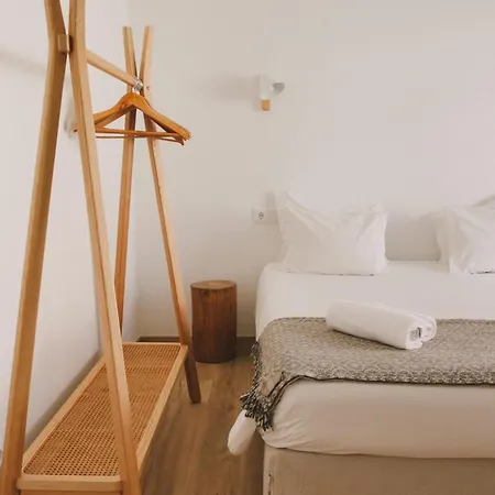 Pure Flor De Esteva 4*