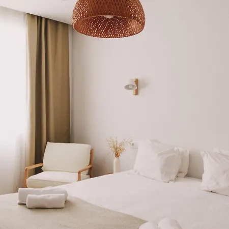 Bed & Breakfast Pure Flor De Esteva 3*